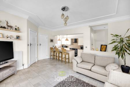 4 bedroom Detached house for sale in Louth Road, Scartho, Grimsby, DN33