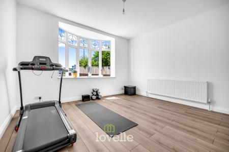 4 bedroom Detached house for sale in Louth Road, Scartho, Grimsby, DN33