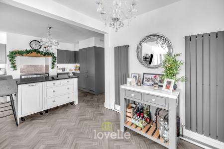 4 bedroom Semi-detached house for sale in Waltham Road, Scartho, Grimsby, DN33