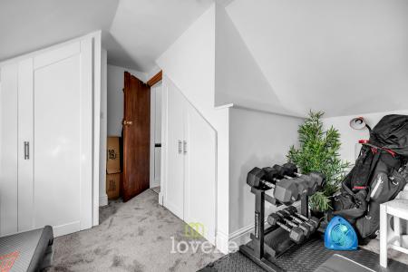 4 bedroom Semi-detached house for sale in Waltham Road, Scartho, Grimsby, DN33
