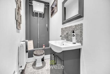 4 bedroom Semi-detached house for sale in Waltham Road, Scartho, Grimsby, DN33