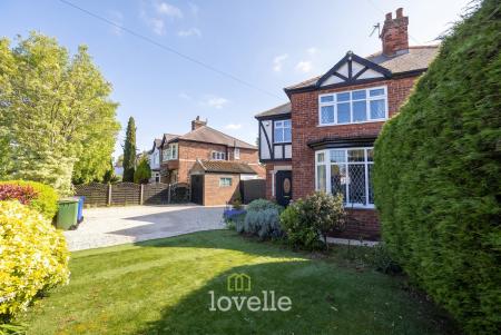 Waltham Road, Scartho, Grimsby, DN33