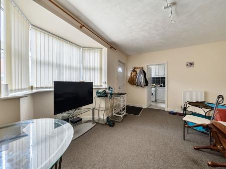2 bedroom End of terrace house for sale in Welholme Road, Grimsby, DN32