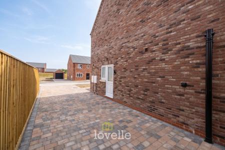3 bedroom Semi-detached house for sale in 11 Twidale Lane, Laceby, DN37