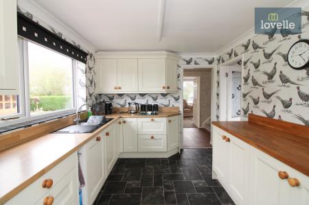 4 bedroom Detached house for sale in Church Lane, Saltfleetby, LN11