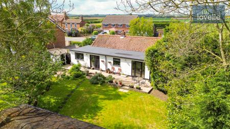 3 bedroom Detached bungalow for sale in Main Road, Covenham Saint Bartholomew, LN11