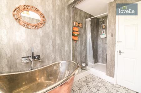3 bedroom Detached bungalow for sale in Main Road, Covenham Saint Bartholomew, LN11