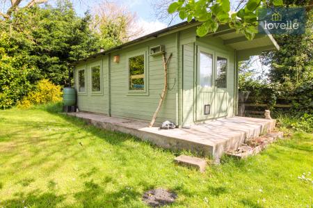 3 bedroom Detached bungalow for sale in Main Road, Covenham Saint Bartholomew, LN11