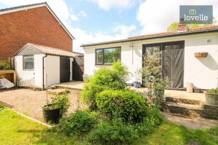 3 bedroom Detached bungalow for sale in Main Road, Covenham Saint Bartholomew, LN11