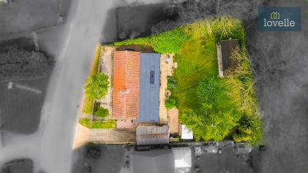 3 bedroom Detached bungalow for sale in Main Road, Covenham Saint Bartholomew, LN11