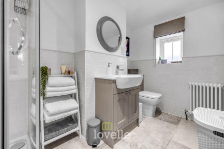 5 bedroom Detached house for sale in Archer Road, Waltham, DN37