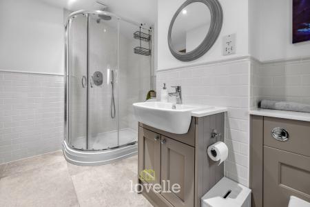 5 bedroom Detached house for sale in Archer Road, Waltham, DN37