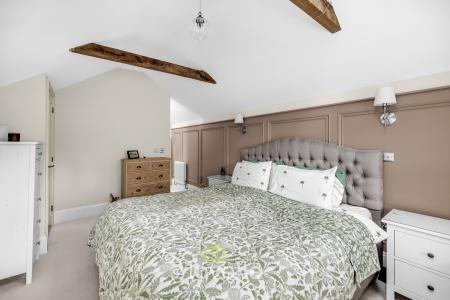 5 bedroom Detached house for sale in Archer Road, Waltham, DN37