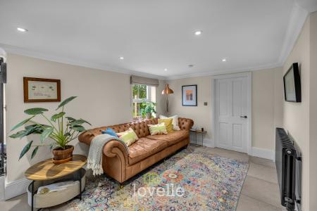 5 bedroom Detached house for sale in Archer Road, Waltham, DN37