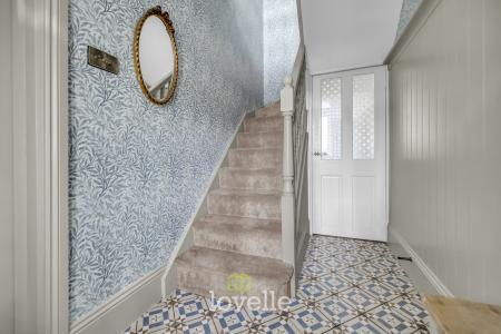 5 bedroom Detached house for sale in Archer Road, Waltham, DN37