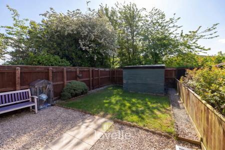 2 bedroom Semi-detached house for sale in foxglove Gardens, Grimsby, DN34