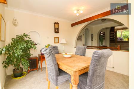 5 bedroom Detached house for sale in Welton Vale House, Welton le Wold, LN11