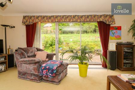 5 bedroom Detached house for sale in Welton Vale House, Welton le Wold, LN11