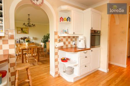 5 bedroom Detached house for sale in Welton Vale House, Welton le Wold, LN11