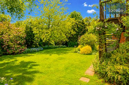 5 bedroom Detached house for sale in Welton Vale House, Welton le Wold, LN11