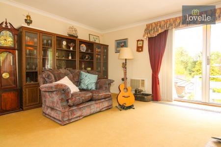 5 bedroom Detached house for sale in Welton Vale House, Welton le Wold, LN11