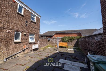 1 bedroom Flat for sale in Frederick Street, Grimsby, DN31