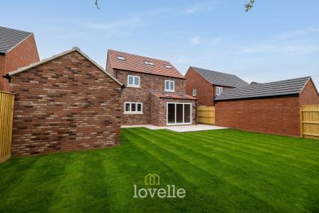 4 bedroom Detached house for sale in 5 Houghton Drive, Laceby, DN37