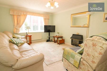 2 bedroom Detached bungalow for sale in Kestrel Drive, Louth, LN11