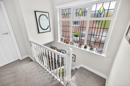 3 bedroom Semi-detached house for sale in Roundway, Grimsby, DN34