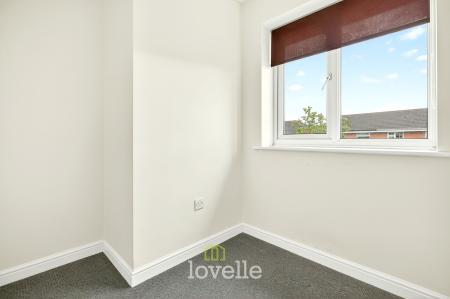 3 bedroom Semi-detached house for sale in Buckingham Grove, Grimsby, DN33