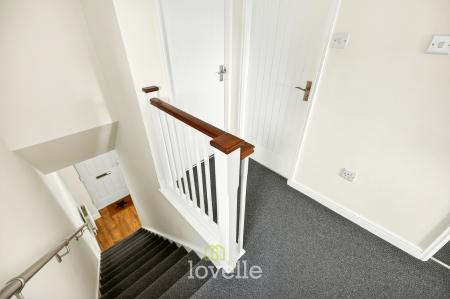 3 bedroom Semi-detached house for sale in Buckingham Grove, Grimsby, DN33