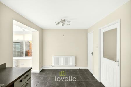 3 bedroom Semi-detached house for sale in Buckingham Grove, Grimsby, DN33