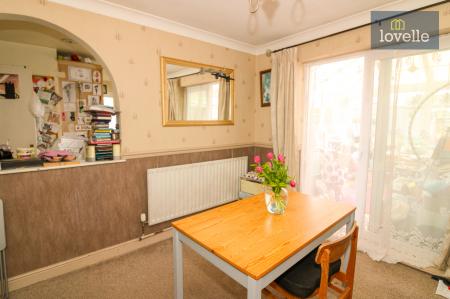 4 bedroom Detached house for sale in Tudor Drive, Louth, LN11