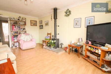 4 bedroom Detached house for sale in Tudor Drive, Louth, LN11