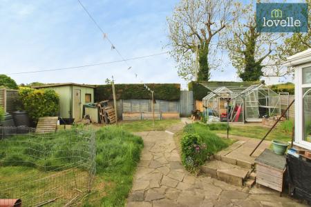4 bedroom Detached house for sale in Tudor Drive, Louth, LN11