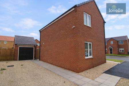 3 bedroom Detached house for sale in Magna Carta Mews, Louth, LN11