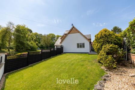 4 bedroom Detached house for sale in Chapel Lane, Barnoldby Le Beck, DN37