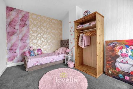 3 bedroom Terraced House for sale in Lord Street, Grimsby, DN31