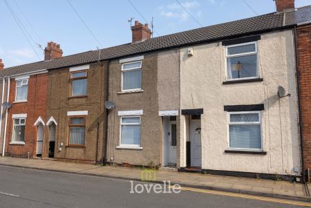 3 bedroom Terraced House for sale in Lord Street, Grimsby, DN31