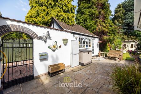 3 bedroom Detached house for sale in Pelham Avenue, Scartho, Grimsby, DN33