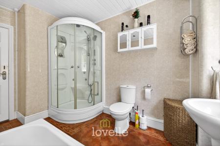 3 bedroom Detached house for sale in Pelham Avenue, Scartho, Grimsby, DN33