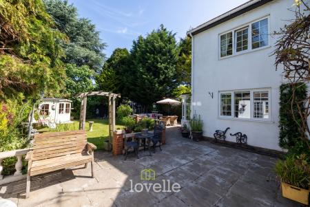 3 bedroom Detached house for sale in Pelham Avenue, Scartho, Grimsby, DN33