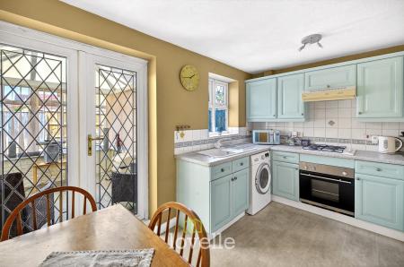 2 bedroom Semi-detached house for sale in Hampstead Park, Scartho Top, Grimsby, DN33