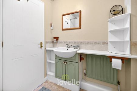 2 bedroom Semi-detached house for sale in Hampstead Park, Scartho Top, Grimsby, DN33