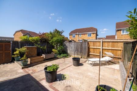 2 bedroom Semi-detached house for sale in Hampstead Park, Scartho Top, Grimsby, DN33