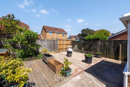 2 bedroom Semi-detached house for sale in Hampstead Park, Scartho Top, Grimsby, DN33