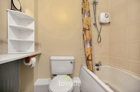 2 bedroom Semi-detached house for sale in Hampstead Park, Scartho Top, Grimsby, DN33