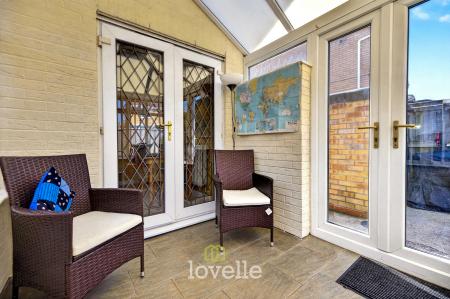 2 bedroom Semi-detached house for sale in Hampstead Park, Scartho Top, Grimsby, DN33