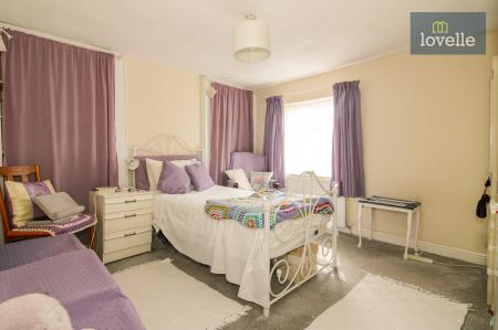 2 bedroom Terraced House for sale in Eastfield Road, Louth, LN11