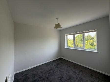 3 bedroom Terraced House to let in Springway Crescent, Grimsby, DN34